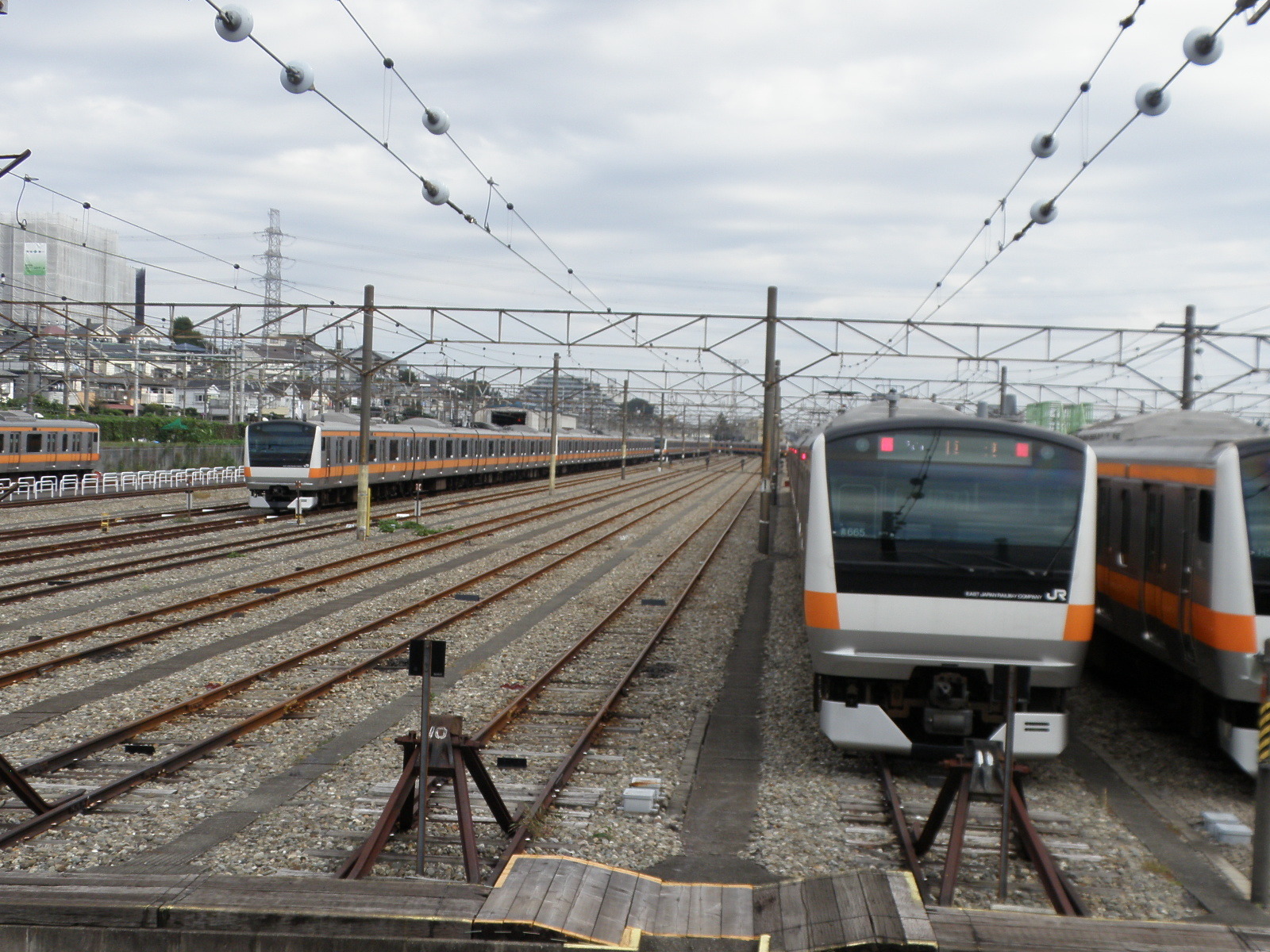 ぶらり散歩 Jr豊田電車区と特急あずさ わたしのギャラリー